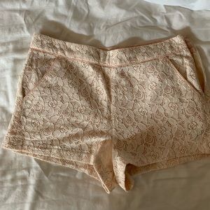 High waisted lace shorts 🤎
